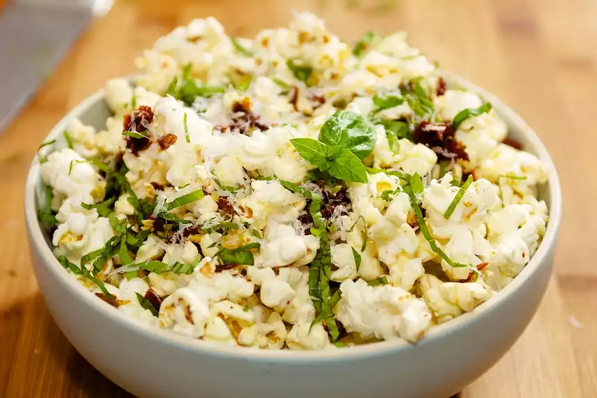 Popcorn with Basil and Sun-Dried Tomatoes