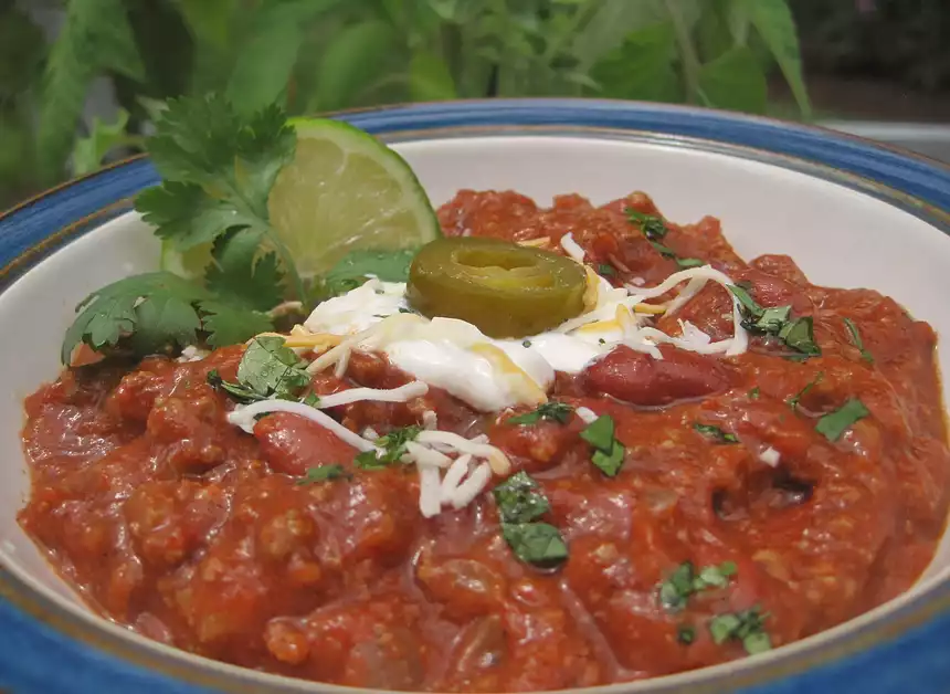 Slow-Cooked Chili