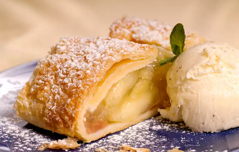 Apple Filling for Strudel