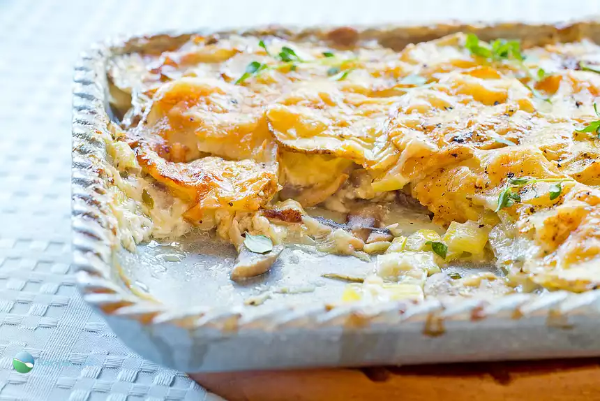 Cheesy Potato, Leek and Mushroom Gratin