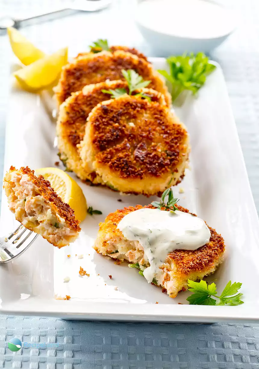 Secret Fresh Salmon Cakes