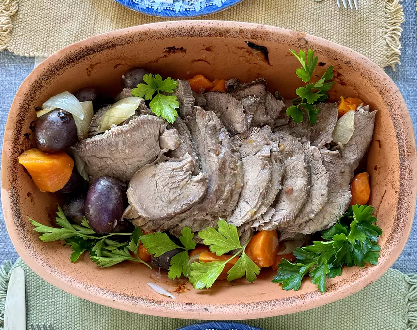 Roast Beef in the Clay Pot