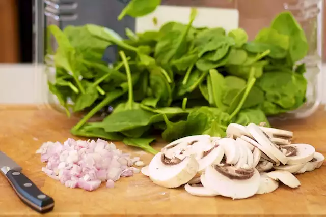 Mushroom, Spinach and Cheese Omelette