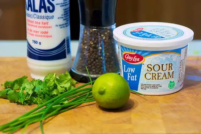 Lime Coriander Sour Cream Dip